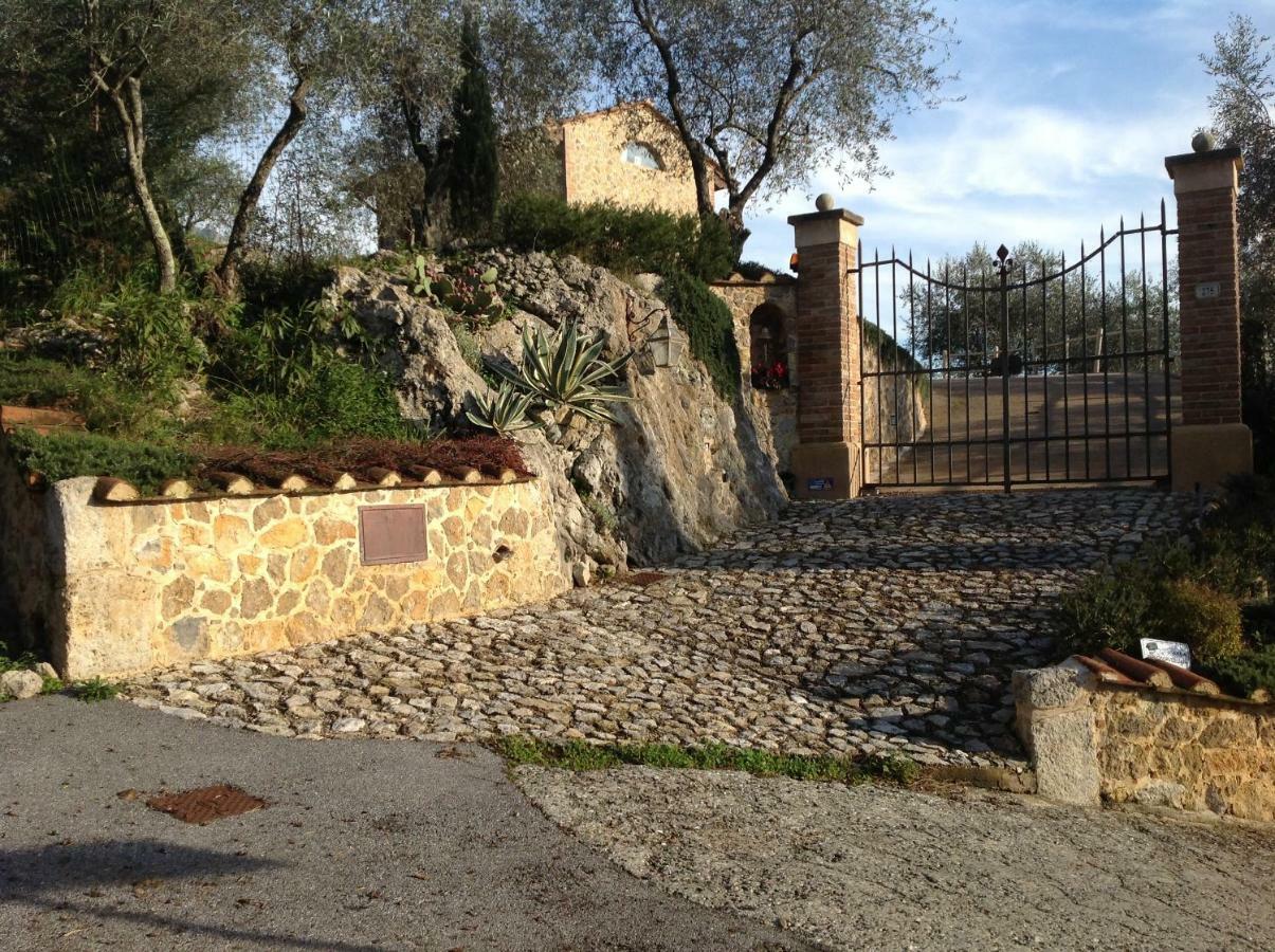 Valuable Rustic Tuscan Swimming Pool, Breathtaking View Of Камайоре Екстериор снимка